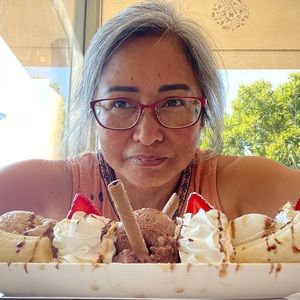 Meet your Posher, Nina